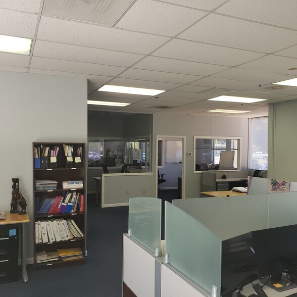 More Photos Of 1005 Terra Nova Blvd, Pacifica Office For Sale