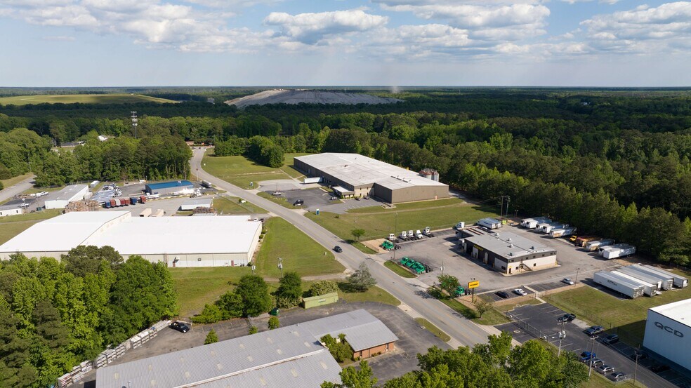 More Photos Of 1401 Progress Rd, Suffolk Manufacturing For Lease