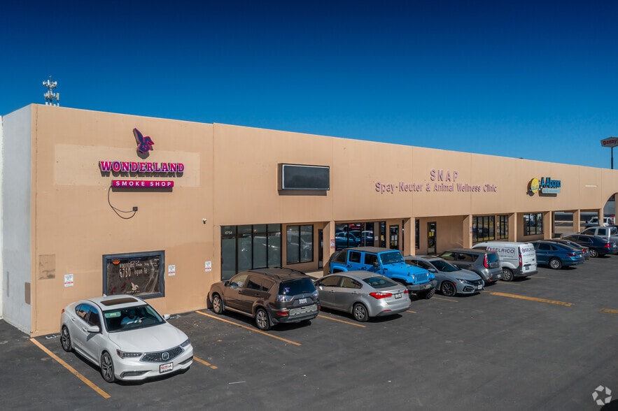 More Photos Of 6750-6772 Ingram Rd, San Antonio Storefront Retail Office For Lease