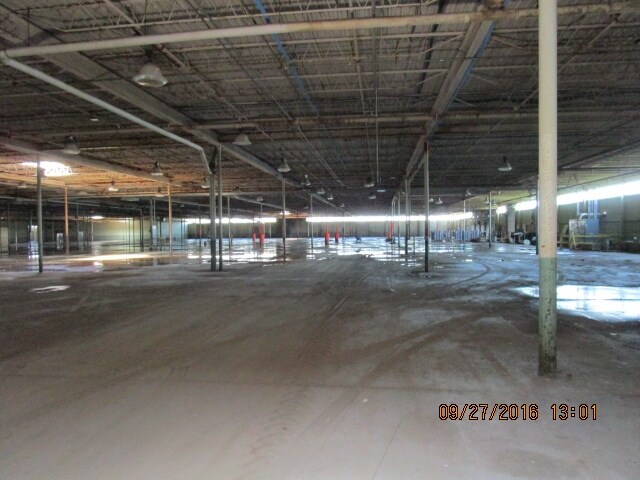 More Photos Of 210 Broadus St, Sturgis Manufacturing For Sale