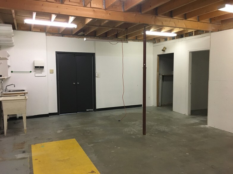 More Photos Of 12726-12832 141st St NW, Edmonton Flex For Sale