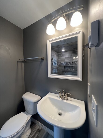 More Photos Of 1747 Oakdale Ave, Green Bay Apartments For Sale
