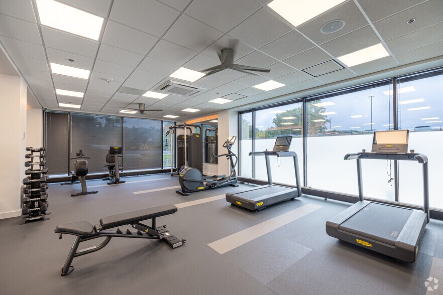 More Photos Of 9515 Deereco Rd, Timonium Office For Lease