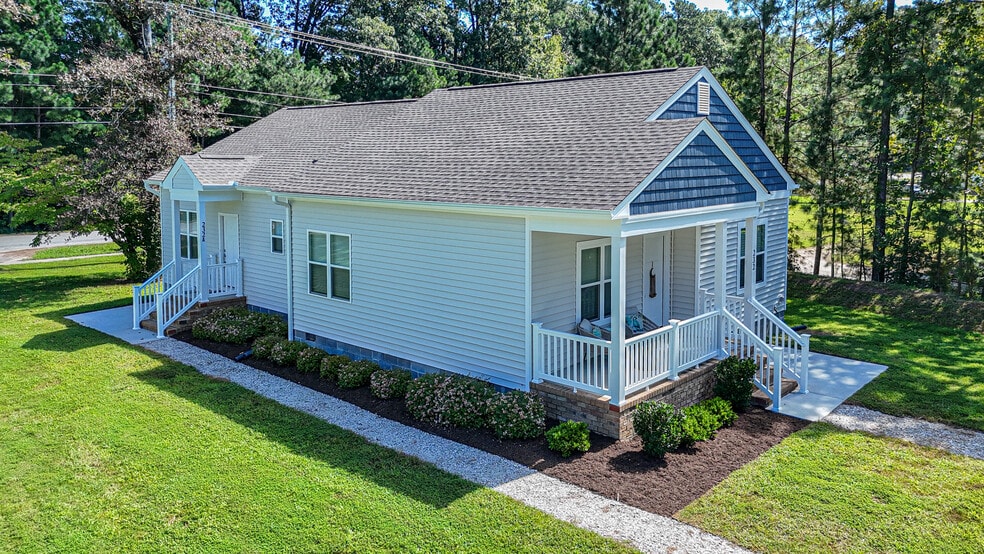 More Photos Of 220 Curry Dr, Williamsburg Specialty For Sale