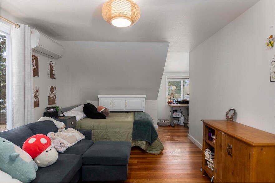 More Photos Of 18248 Redwood Hwy, Selma Apartments For Sale
