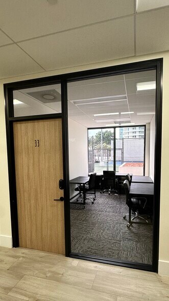 More Photos Of 600 NE 36th St, Miami Apartments For Lease