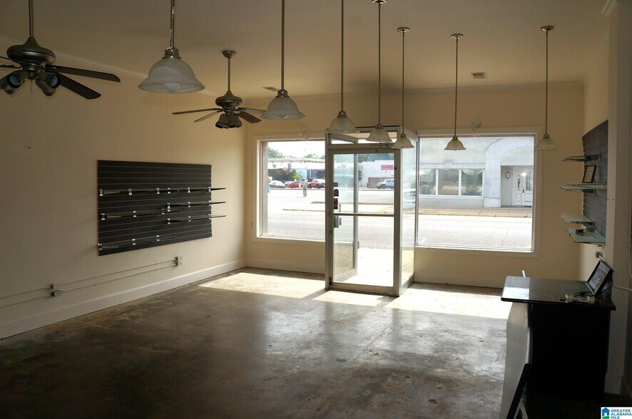 More Photos Of 103-107 N Norton Ave, Sylacauga Storefront For Sale