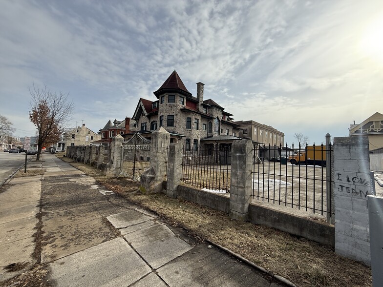 More Photos Of 624 W Main St, Norristown Warehouse For Sale