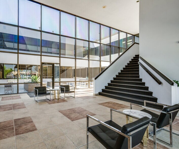 More Photos Of 7111 Harwin Dr, Houston Office For Lease