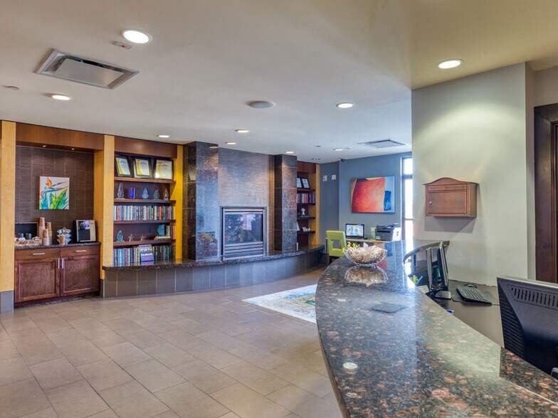 More Photos Of 670 Downey Green, Hampton Apartments For Sale