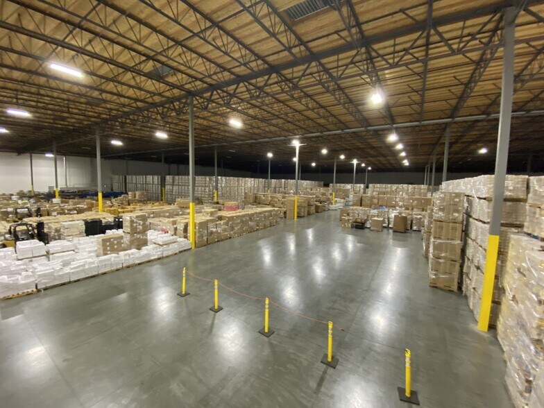More Photos Of 4200-4250 Shirley Ave, El Monte Distribution For Lease