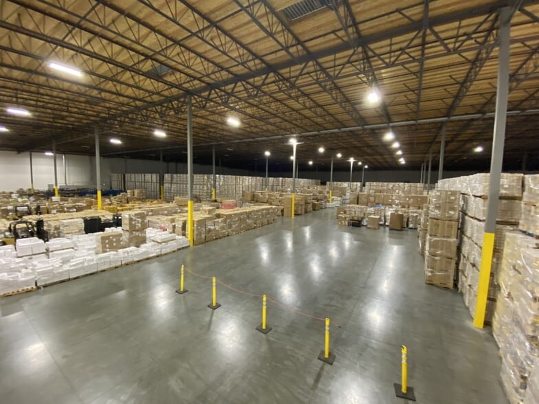 More Photos Of 4200-4250 Shirley Ave, El Monte Distribution For Lease