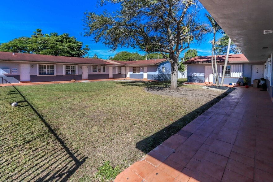 More Photos Of 59-79 NW 10th St, Homestead Apartments For Sale