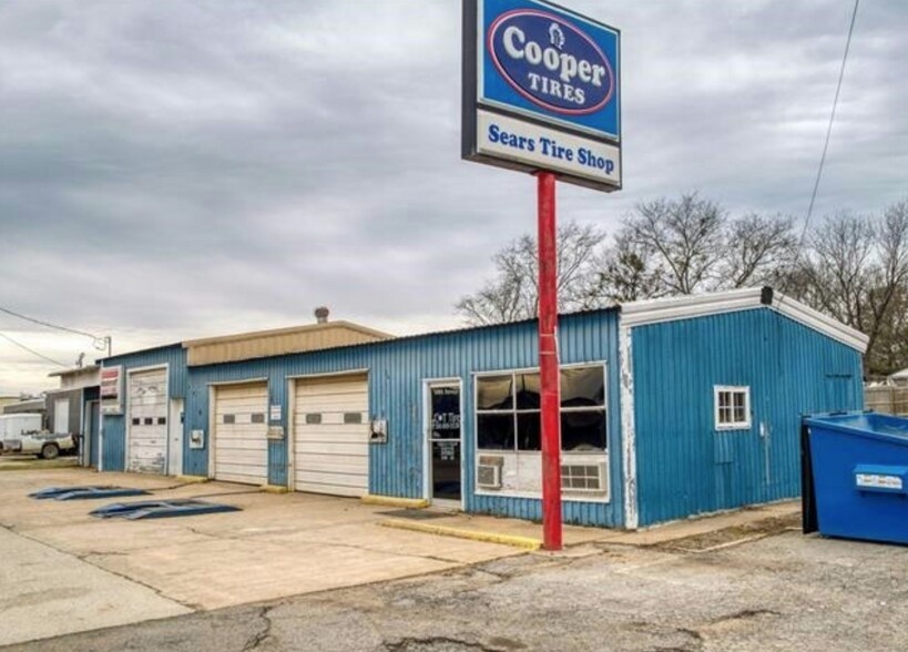 Primary Photo Of 1019 S Mississippi Ave, Atoka Auto Repair For Sale
