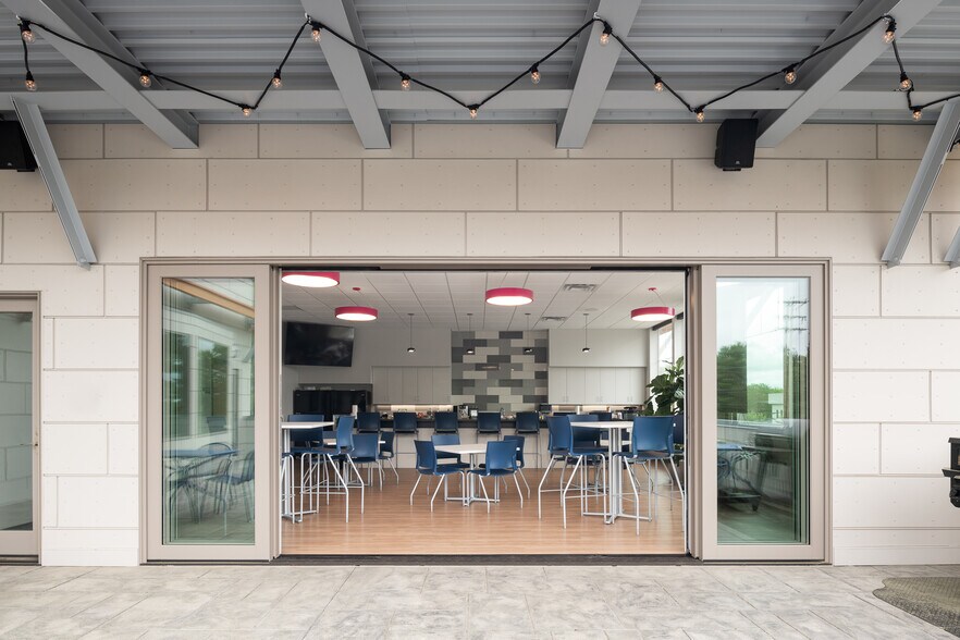 More Photos Of 150 Admiral Fitch Ave, Brunswick Office For Lease