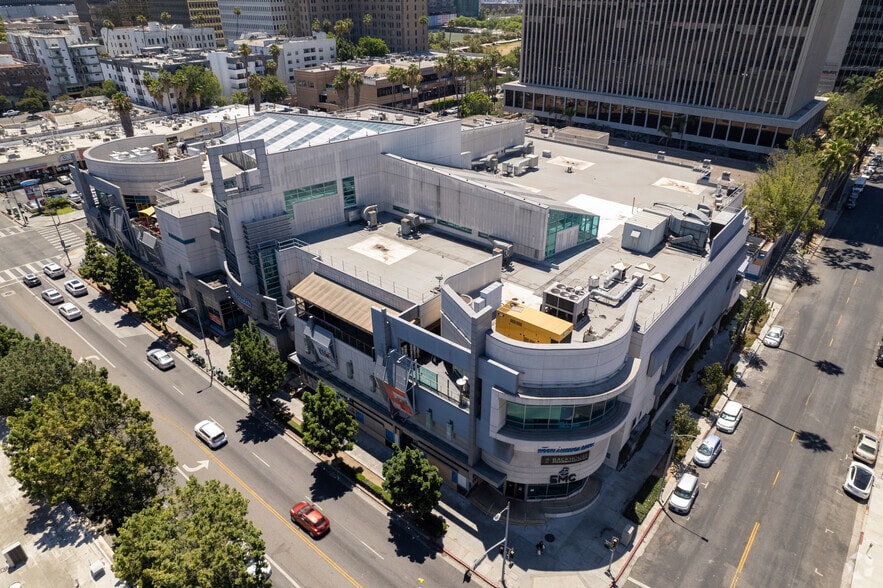 More Photos Of 3500 W 6th St, Los Angeles Storefront For Lease