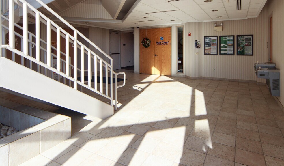 More Photos Of , Hamilton Office For Sale