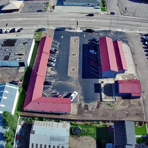 More Photos Of 1901 Rose Ave, Burlington Hotel For Sale