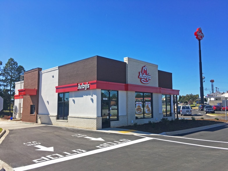 Primary Photo Of 1808 Asheville Hwy, Spartanburg Fast Food For Lease