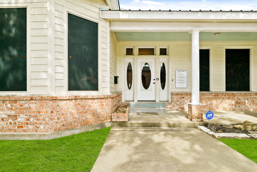 More Photos Of 800 Jackson St, Richmond Office Residential For Sale