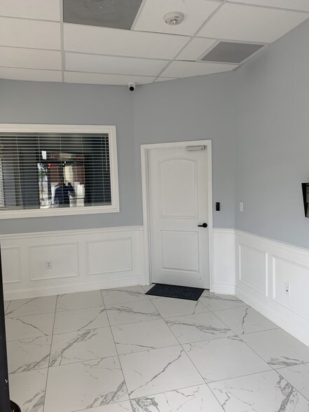 More Photos Of 326 N Broad St, Jacksonville Loft Creative Space For Lease