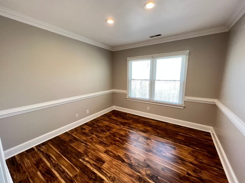 More Photos Of 172-182 Mine Lake Ct, Raleigh Office For Sale