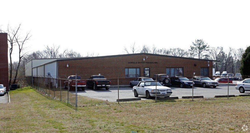 Primary Photo Of 3 Victory Ct, Portsmouth Truck Terminal For Lease