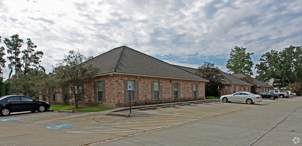 Primary Photo Of 6555 Perkins Rd, Baton Rouge Office For Lease