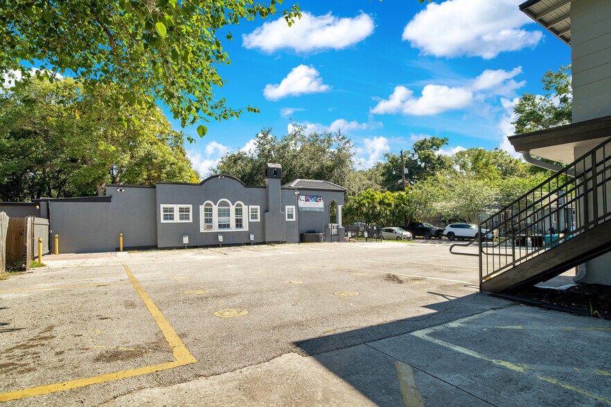 More Photos Of 733 W Colonial Dr, Orlando Office Residential For Sale