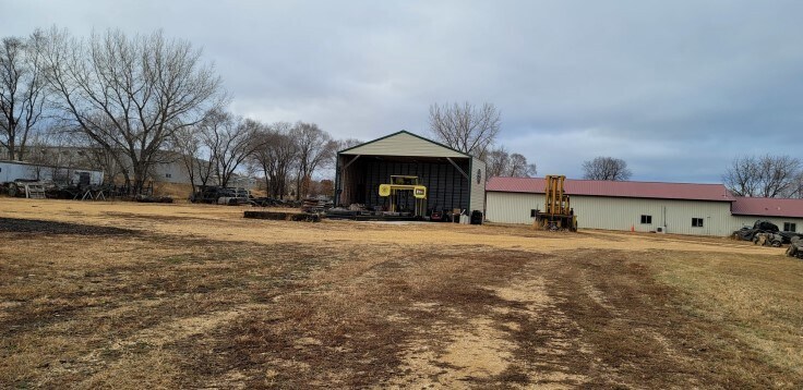 Primary Photo Of 1716 N 3rd St, Saint Peter Warehouse For Lease