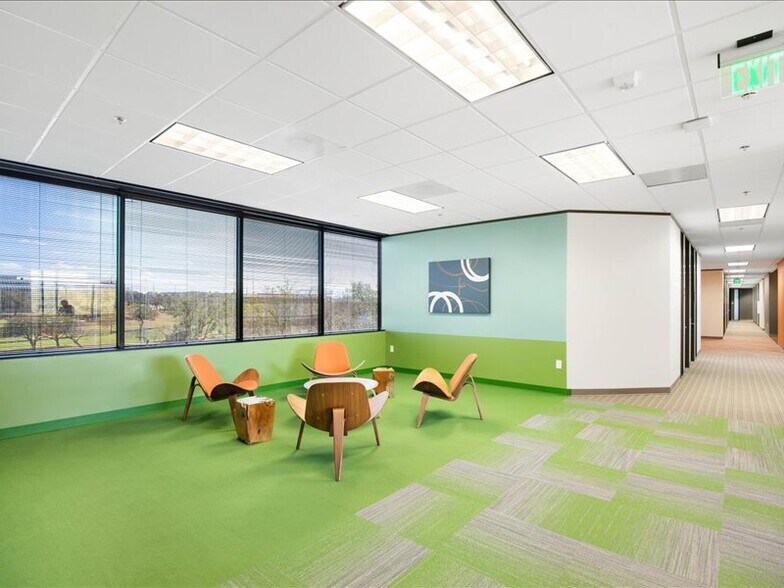 More Photos Of 600 E John Carpenter Fwy, Irving Office For Lease