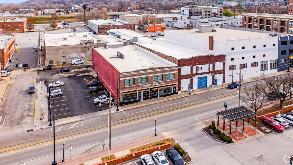 More Photos Of 407 Grand Blvd, Kansas City Office For Lease