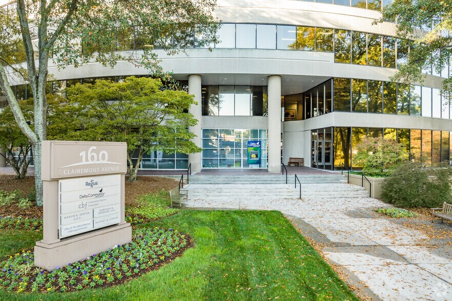 More Photos Of 160 Clairemont Ave, Decatur Office For Lease