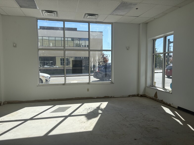 More Photos Of 101 Patton Ave, Asheville Storefront Retail Office For Lease