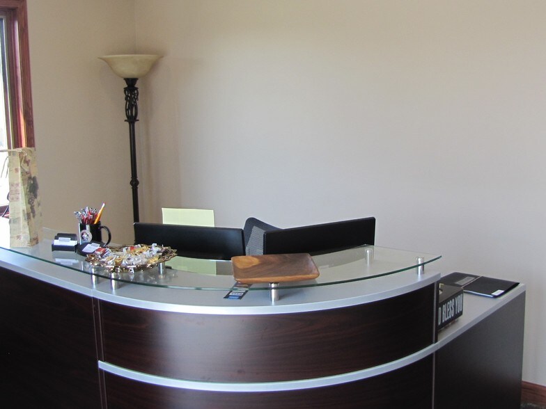 More Photos Of 9849 S 168th Ave, Omaha Office For Sale