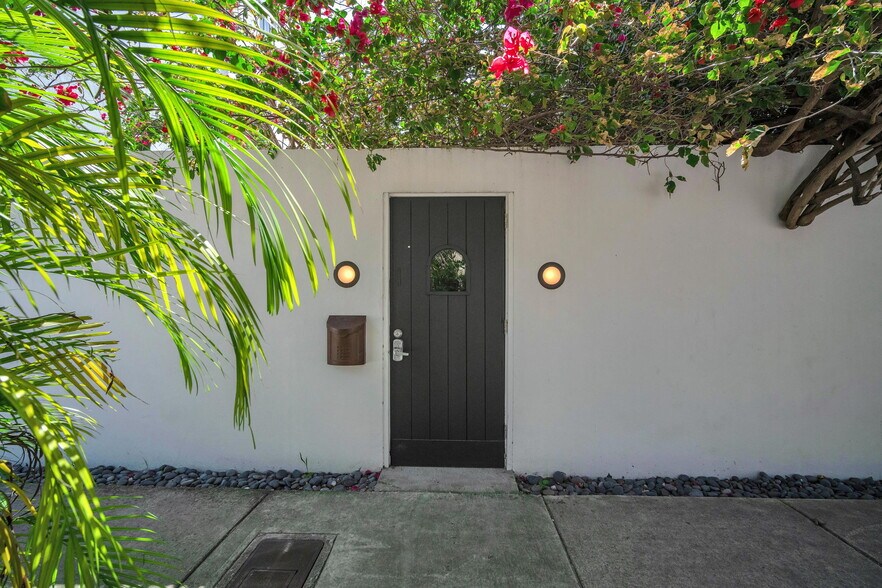 More Photos Of 120 NE 25th St, Miami Specialty For Sale