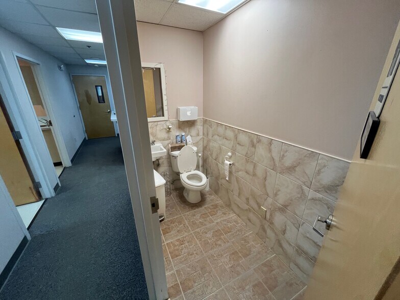 More Photos Of 42 Locust Ave, Wallington Medical For Lease