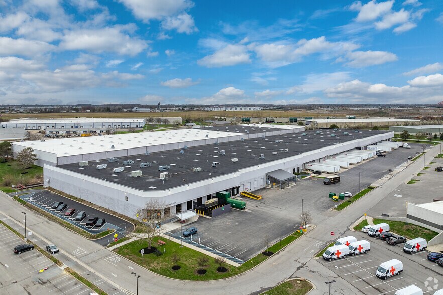 More Photos Of 4401-4419 Equity Dr, Columbus Warehouse For Lease