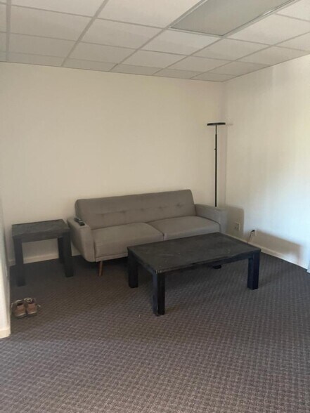 More Photos Of 13748 Center St, Carmel Valley Office Residential For Lease