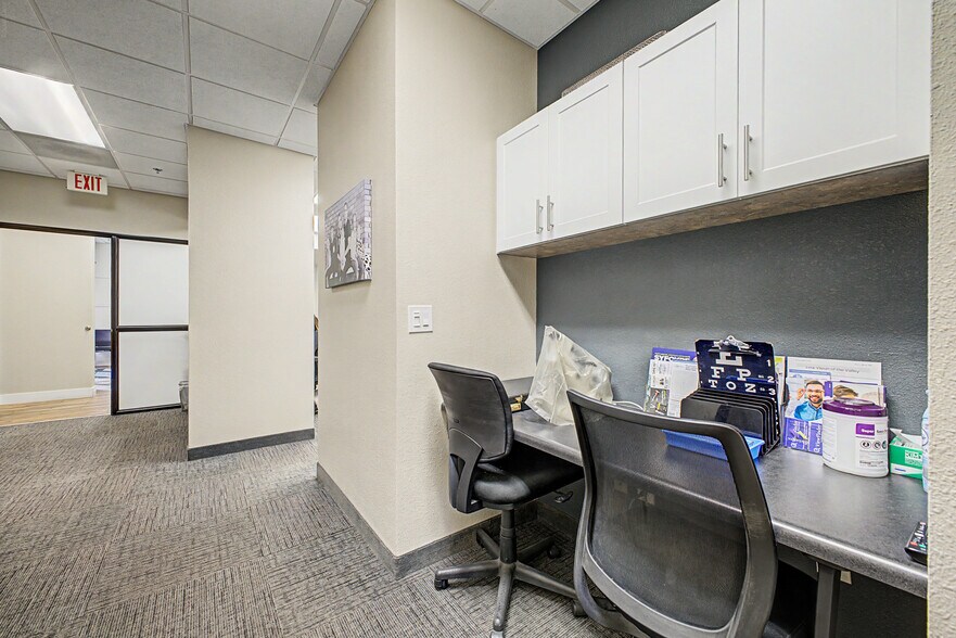 More Photos Of 6262 E Broadway Rd, Mesa Medical For Lease
