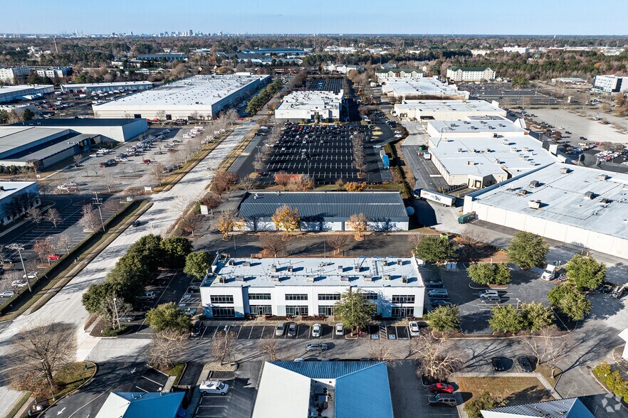 More Photos Of 1407 Stephanie Way, Chesapeake Office For Sale