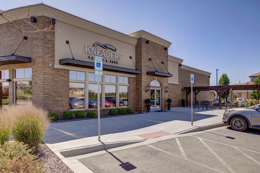 More Photos Of 9846 Zenith Meridian Dr, Englewood Restaurant For Lease