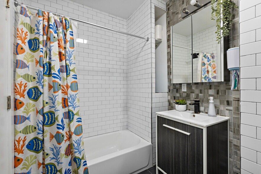 More Photos Of 19 Jewett Ave, Jersey City Apartments For Sale