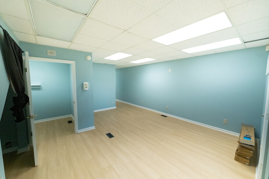 More Photos Of 1804 Martin Luther King Jr Pky, Durham Office For Sale