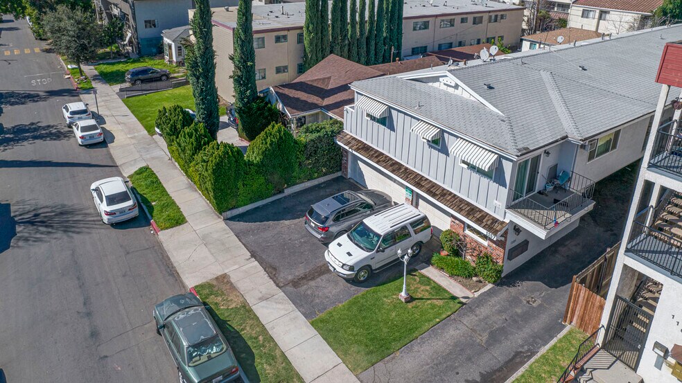 More Photos Of 1157 Justin Ave, Glendale Apartments For Sale