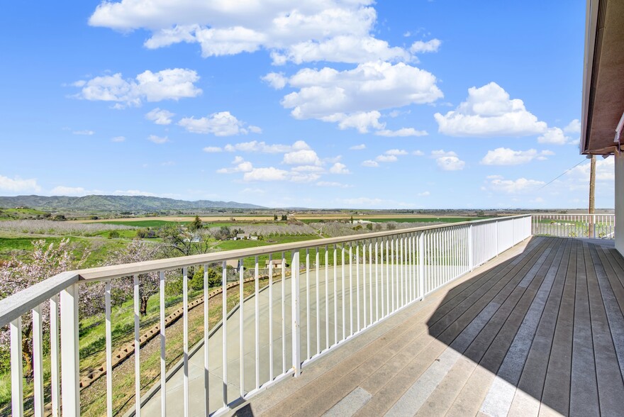 More Photos Of 8560 Holmes Ln, Winters Specialty For Sale