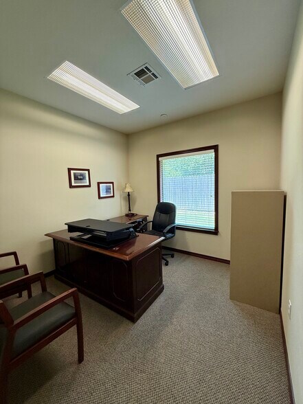 More Photos Of 2526 Blue Meadow Dr, Temple Office For Sale