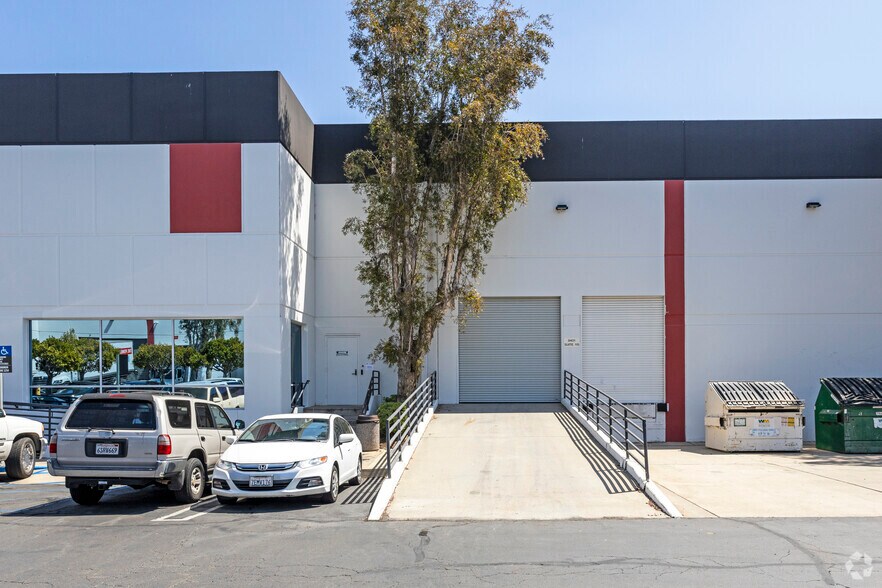 More Photos Of 9401 Waples St, San Diego Warehouse For Lease