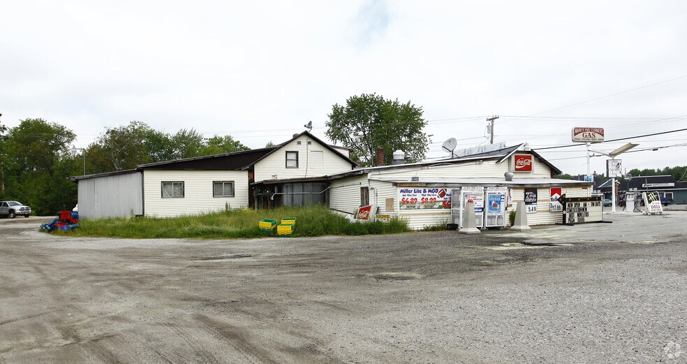 More Photos Of 2 Pigeon Hill Rd, Mechanic Falls Convenience Store For Sale