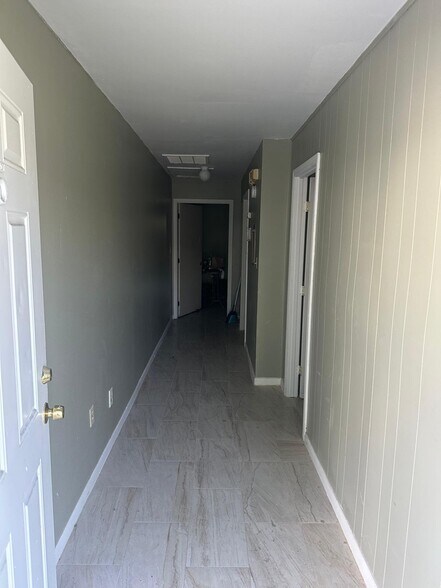 More Photos Of 214 N Chestnut Rd, Lakeland Multifamily For Sale